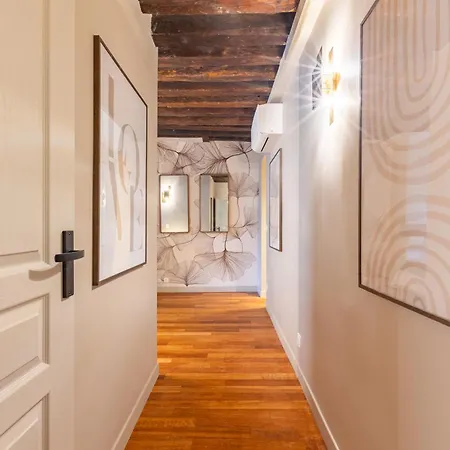 Διαμέρισμα Heart Of - Spacious 3-bedroom Air-conditione *