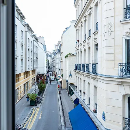 Heart Of - Spacious 3-bedroom Air-conditione Paris
