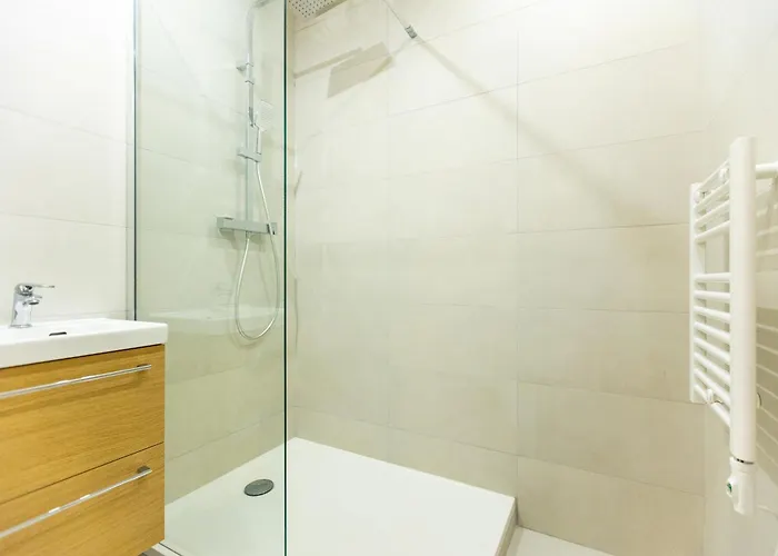 Daire Heart Of - Spacious 3-bedroom Air-conditione *