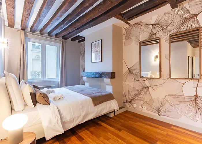 Heart Of - Spacious 3-bedroom Air-conditione * Paris